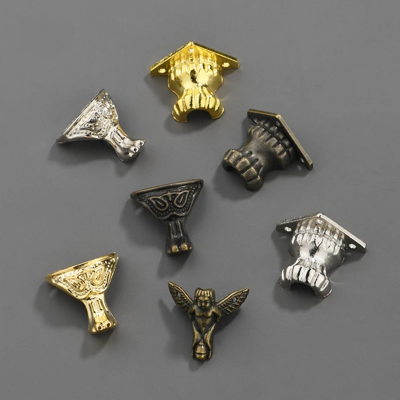 8pcs Antique Corner Brackets Z - огляд і ціна Furniture Hardware Supply